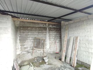 DE OPORTUNIDAD CASA RENTERA TRES PISOS. (obra gris al 85%) PORTAL DEL LAGO SEGUNDA ETAPA – SANTO DOMINGO. $65,000.oo