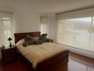 Preciosa Casa de 4 Dormitorios, en Alquiler, en Cumbayá