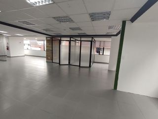 Foto 2 de RENTO 7 OFICINAS EN EDIFICIO SECTOR IÑAQUITO