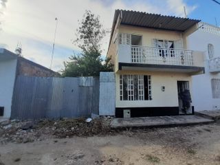Espectacular Casa-Lote de 103 M2 Ubicado en la zona norte vía al condominio el Peñon en la ciudad de Girardot, Cundinamarca.