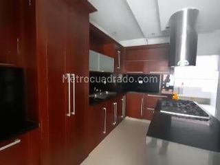 Foto 4 de CASA EN VENTA EN CIUDAD JARDIN  JOCKEY