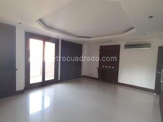 Foto 14 de CASA EN VENTA EN CIUDAD JARDIN  JOCKEY