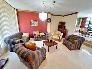 Foto 4 de Casa amoblada en venta con piscina, sector Barbasquillo cerca a la Quadra Manta