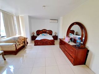 Foto 13 de Casa amoblada en venta con piscina, sector Barbasquillo cerca a la Quadra Manta