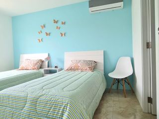 Foto 27 de Venta de Casa de Lujo con Terreno amplio en Urbanización Casa Laguna