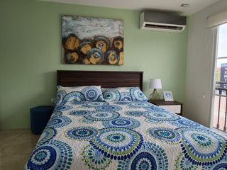 Foto 25 de Venta de Casa de Lujo con Terreno amplio en Urbanización Casa Laguna