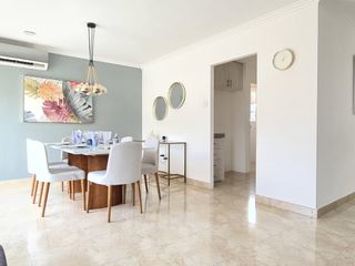 Foto 16 de Venta de Casa de Lujo con Terreno amplio en Urbanización Casa Laguna