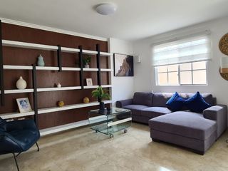 Foto 8 de Venta de Casa de Lujo con Terreno amplio en Urbanización Casa Laguna