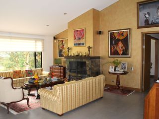 Foto 13 de One Level Home With Traditional and Modern Touches in Residential Community