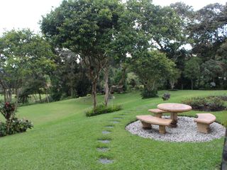 Foto 25 de One Level Home With Traditional and Modern Touches in Residential Community