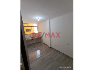 Foto 16 de Departamento En Venta En La Florida - Rimac