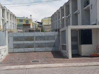 Foto 5 de VENTA CASA EN MIRASIERRA, BAJO DE PRECIO VALLE DE LOS CHILLOS CERCA A CC. SAN LUIS, ESPE