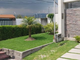 Foto 2 de VENTA CASA EN MIRASIERRA, BAJO DE PRECIO VALLE DE LOS CHILLOS CERCA A CC. SAN LUIS, ESPE
