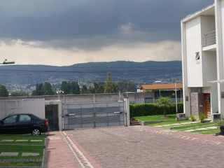 Foto 3 de VENTA CASA EN MIRASIERRA, BAJO DE PRECIO VALLE DE LOS CHILLOS CERCA A CC. SAN LUIS, ESPE