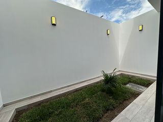 HERMOSA CASA DE ESTRENO EN VENTA EN URB.ALAMEDA COUNTRY CLUB