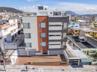 Departamento en venta por estrenar 2 habitaciones El Pinar al Norte de Quito