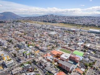 Departamento en venta por estrenar 2 habitaciones El Pinar al Norte de Quito