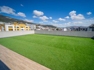 Departamento en venta por estrenar 2 habitaciones El Pinar al Norte de Quito