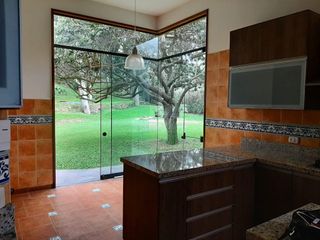 Foto 6 de RESIDENCIA EXCLUSIVA EN LA PLANICIE – ELEGANCIA, CONFORT Y NATURALEZA