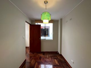 LA CALERA SURQUILLO VENTA BONITO DEPARTAMENTO DE 67 M2 MUY BIEN UBICADO ENTRE LAS AVENIDAS ANGAMOS, AVIACION, TOMAS MARSANO Y CARLOS VILLARAN (LIMITE CON SURCO, MIRAFLORES Y SAN BORJA)