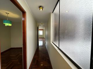 LA CALERA SURQUILLO VENTA BONITO DEPARTAMENTO DE 67 M2 MUY BIEN UBICADO ENTRE LAS AVENIDAS ANGAMOS, AVIACION, TOMAS MARSANO Y CARLOS VILLARAN (LIMITE CON SURCO, MIRAFLORES Y SAN BORJA)