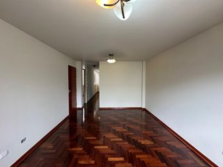 LA CALERA SURQUILLO VENTA BONITO DEPARTAMENTO DE 67 M2 MUY BIEN UBICADO ENTRE LAS AVENIDAS ANGAMOS, AVIACION, TOMAS MARSANO Y CARLOS VILLARAN (LIMITE CON SURCO, MIRAFLORES Y SAN BORJA)