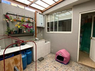 Foto 11 de Confortable Dpto. Dúplex Independiente-Casa $229.900 Urb. El Condado