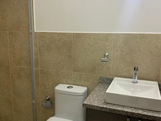 DEPARTAMENTO EN VENTA SECTOR BELLAVISTA CALLE BOSMEDIANO QUITO ECUADOR