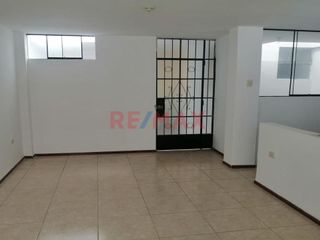Foto 7 de Se Vende Casa Productiva De 3 Pisos En Urb. La Rinconada ID: 1023176