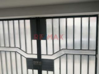 Foto 2 de Se Vende Casa Productiva De 3 Pisos En Urb. La Rinconada ID: 1023176