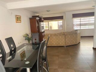 Foto 7 de Villa en venta, excelente sector residencial, a pocas cuadras de Quinta Lucrecia