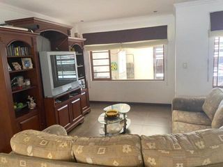 Foto 6 de Villa en venta, excelente sector residencial, a pocas cuadras de Quinta Lucrecia