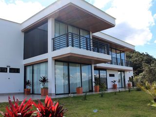 Foto 11 de Best Mountain Views - 20 Minutes From Medellin, Residential Community