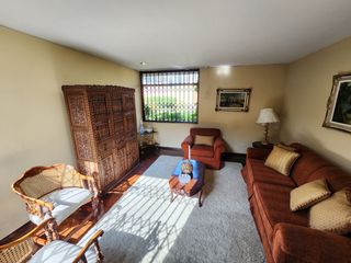 Foto 10 de Venta Casa de Amplio Jardín, Cerca a Parque. Rinconada del Lago