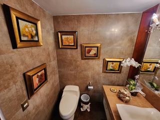 Foto 15 de Venta Casa de Amplio Jardín, Cerca a Parque. Rinconada del Lago