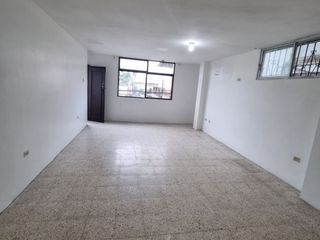 Departamento en Alquiler en Kennedy, Sector San Marino, 3 Habitaciones, 2 Baños, Norte de Guayaquil.