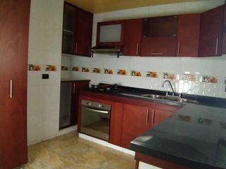 Foto 9 de Venta de casa comercial frente al exito panamericana