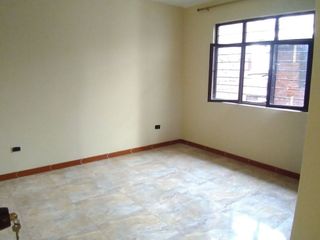 Foto 7 de Venta de casa comercial frente al exito panamericana