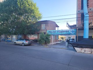 Foto 1 de Vendo importante propiedad en Puerto madryn Hostel  y local comercial .