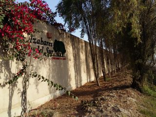 Foto 1 de Venta de terreno en exclusivo condominio Azahares en Chincha