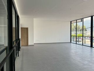 Foto 4 de RENTO LOCAL COMERCIAL 93M2, EL CICLISTA