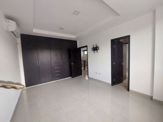 Foto 15 de Via la costa, Se renta linda casa 4 dormitorio con piscina