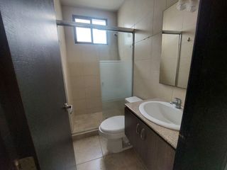 Foto 16 de Via la costa, Se renta linda casa 4 dormitorio con piscina