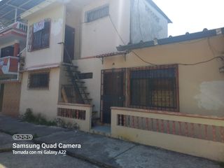 Foto 13 de VENTA DE ACOGEDORA CASA DE 2 PLANTAS EN CDLA MARTHADE ROLDOS
