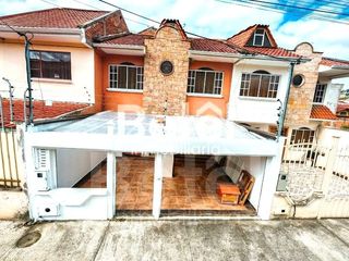 Foto 2 de Casa con local comercial I CONTROL SUR