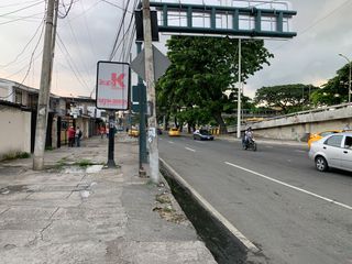 Venta, Casa Comercial en Av. 25 de Julio - Cdla. La Ronda, Sur de Guayaquil.