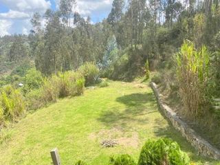 Foto 4 de Elegante villa en venta con 3.500m2 de terreno exclusivo sector, Challuabamba Alto.