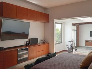 Foto 2 de 🏘️ Casa Mansión de 4 Dormitorios  en San Joaquín en Venta