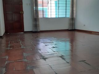 Foto 7 de Vendo Departamento amplio en primer piso + cochera carport