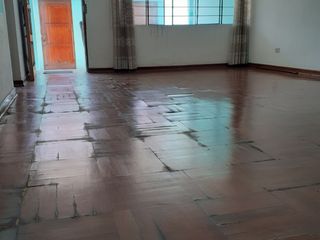 Foto 5 de Vendo Departamento amplio en primer piso + cochera carport